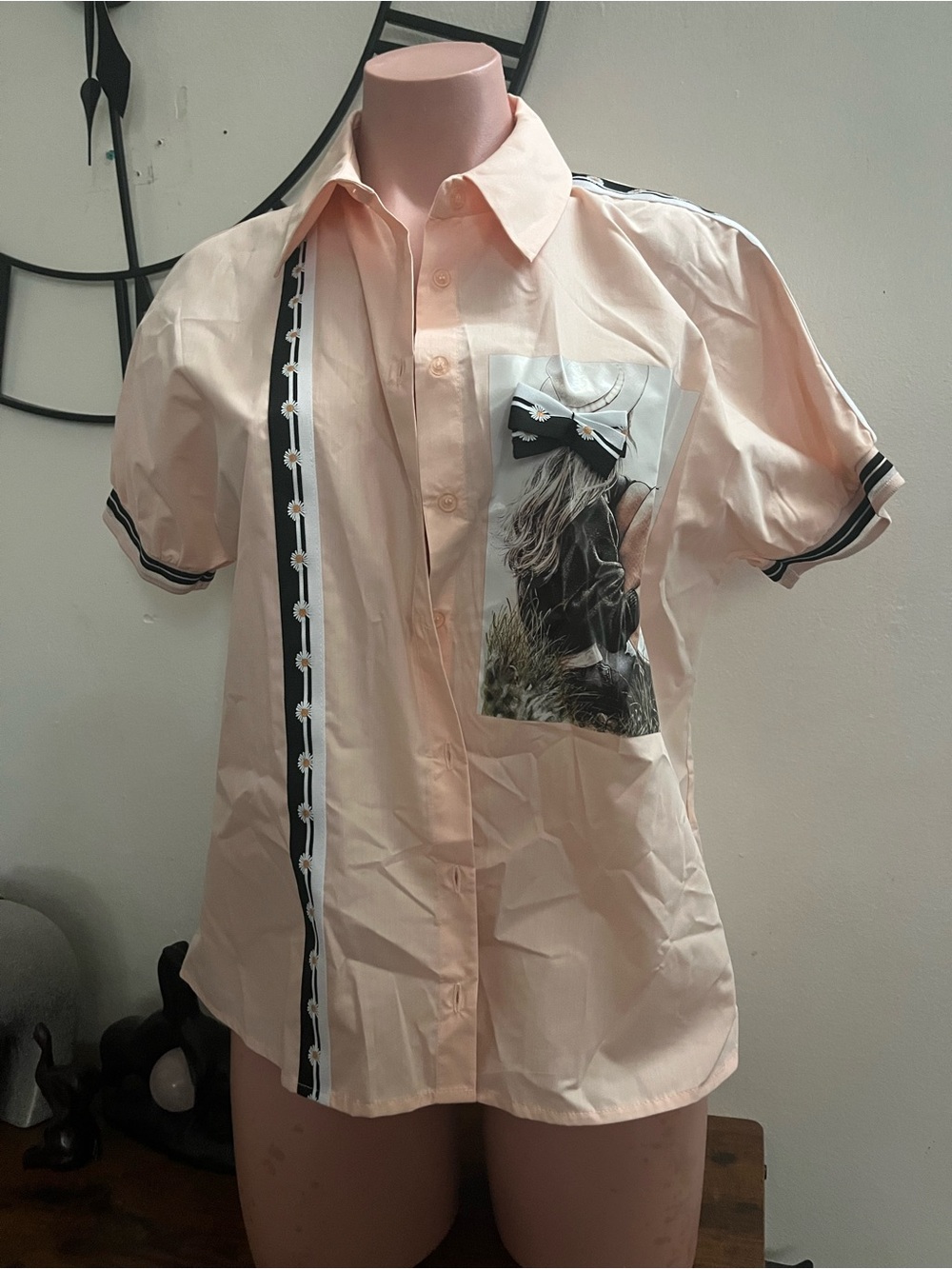 #340 Jolie Peach Short-Sleeve Button-Down Shirt with Black Trim